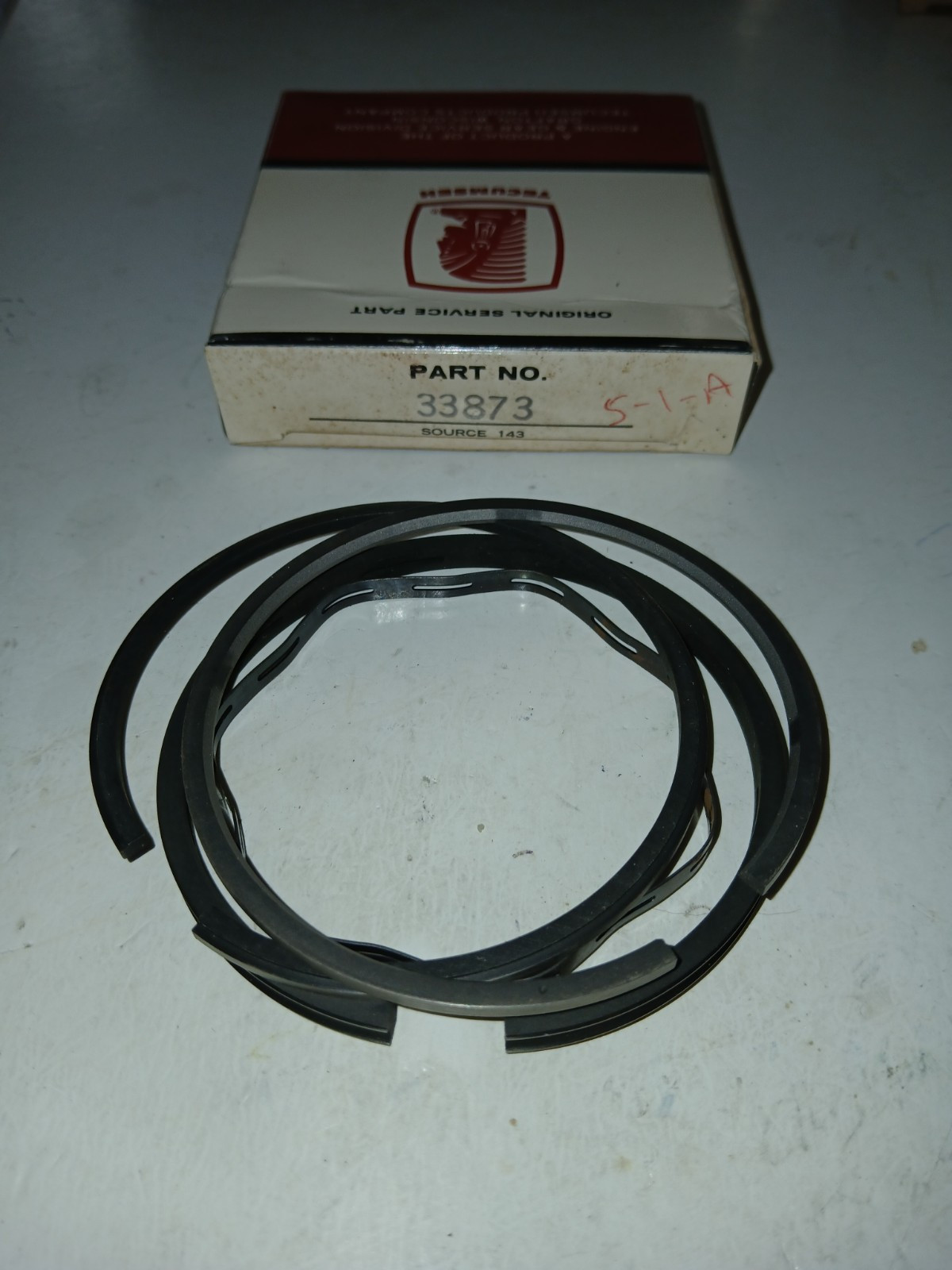Tecumseh engine ring set part # 33873 - nos oem -