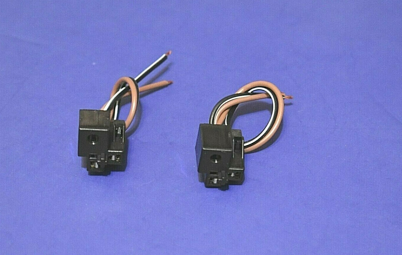 2 Low Beam Headlight Connector  Plug Harness Chevy Camaro Corvette Firebird