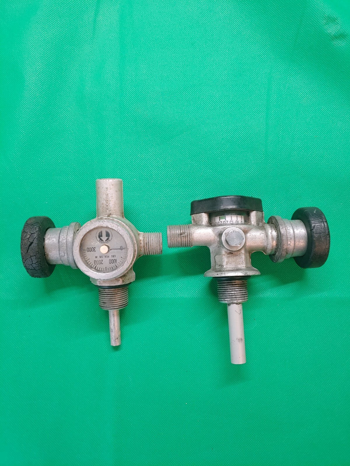 2 X VTG SURVIVAIR Gauges  Fire Fighter Department For Parts Decoration