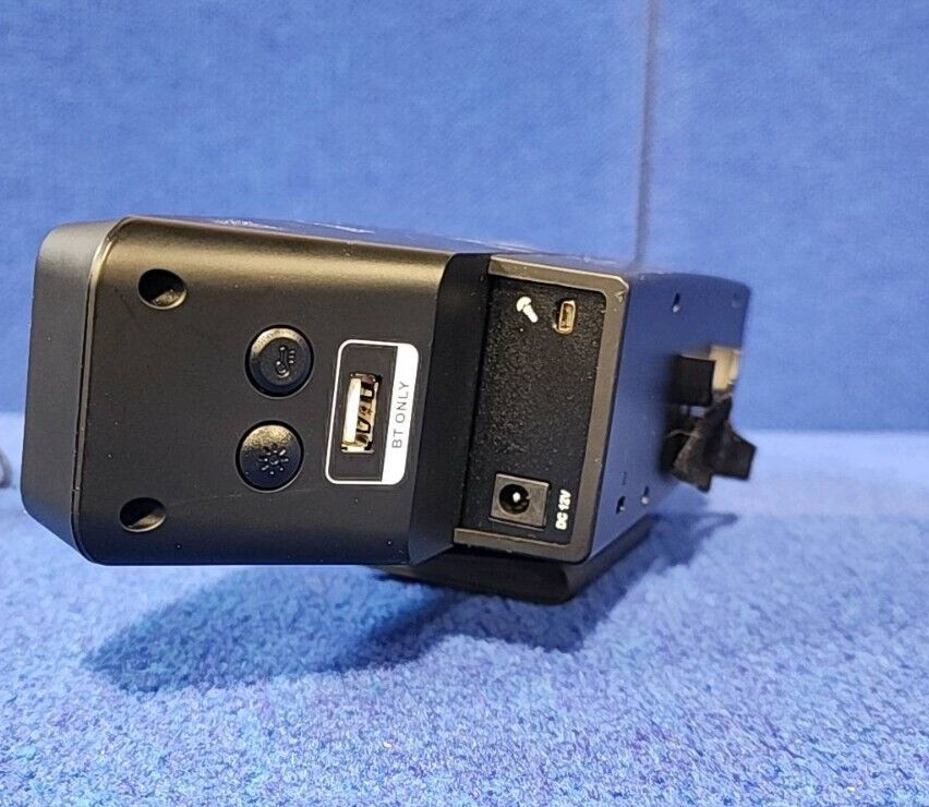 AVer VB130 Conference camera with USB cable and Power Cable