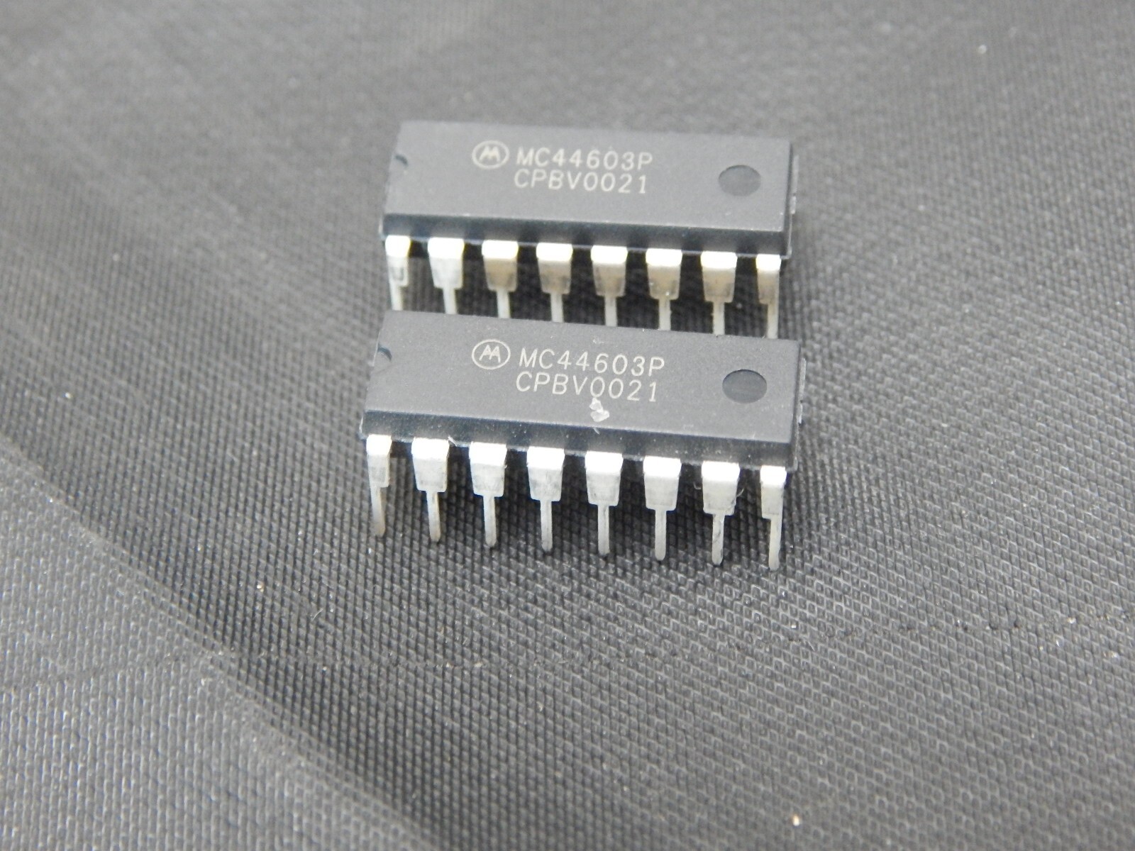 MOTOROLA MC44603P 16 PIN DIP IC - LOT OF 2 - USA SELLER FAST SHIPPING
