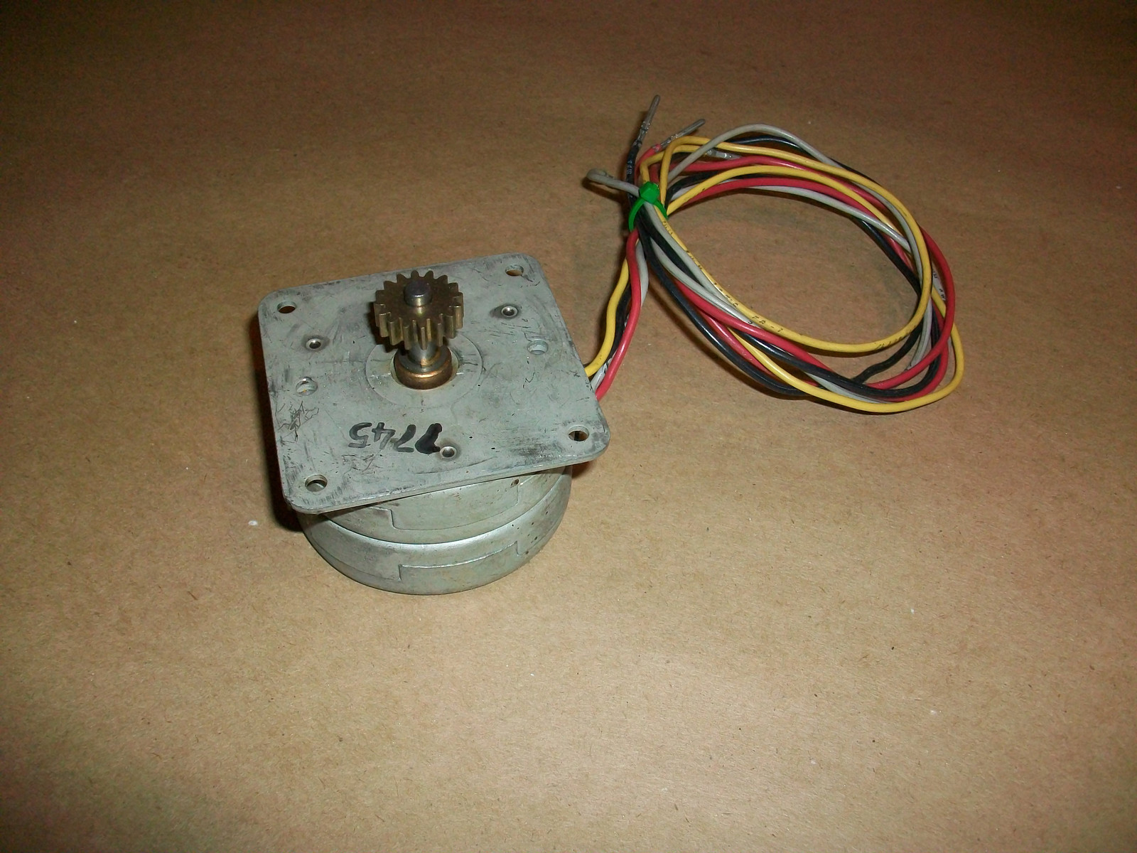 Philips Controls Corp Stepper Motor  A82902