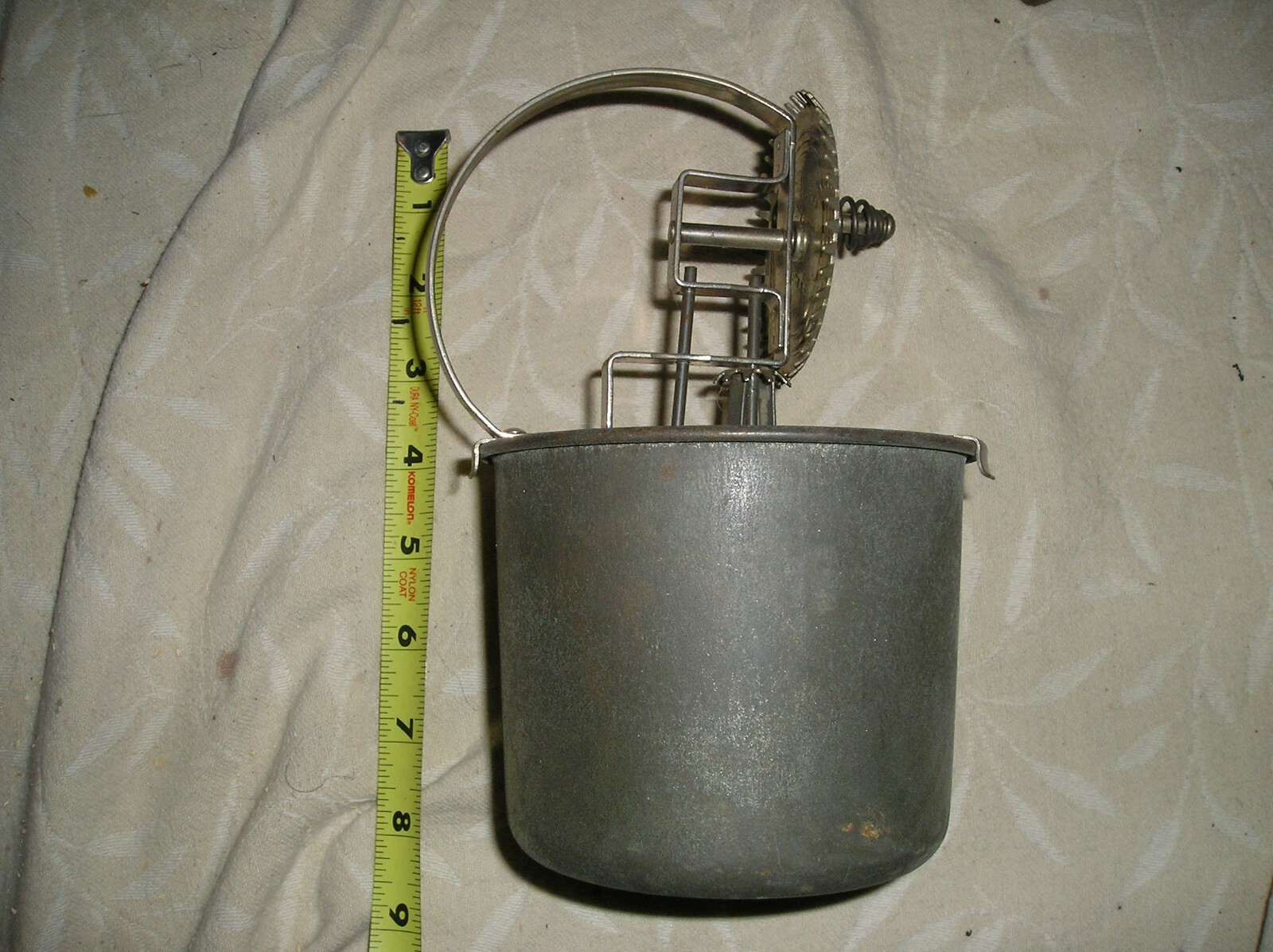 Antique Vintage metal Hand Mixer good working condition