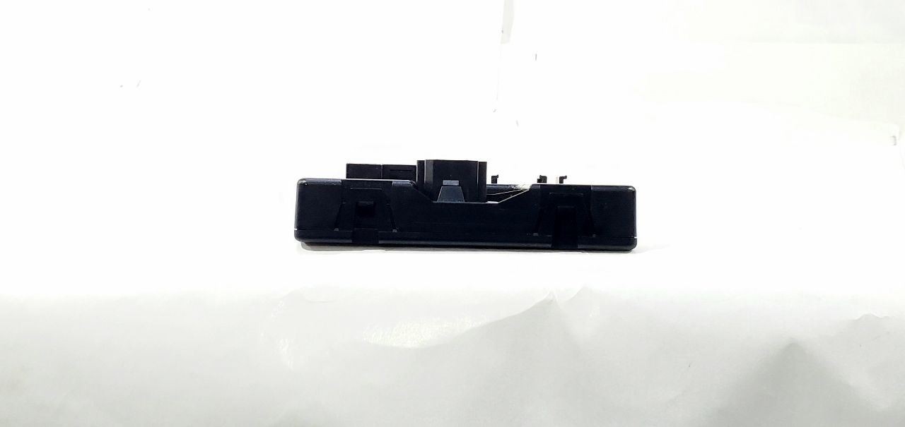 2013 2015 Audi Q7 OEM Body Control Module Trunk Mounted