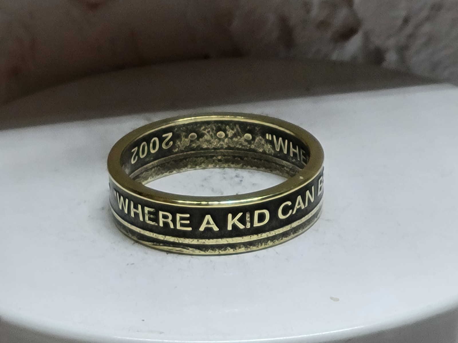 CHUCK e CHEESE - 2002 - Size 11 Token Coin Ring