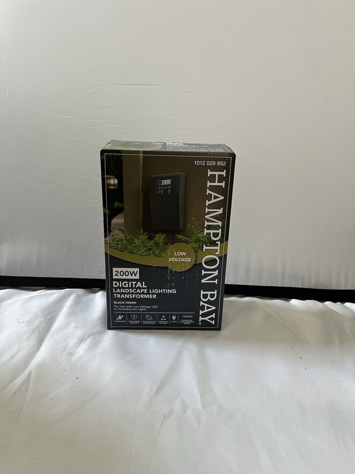 Hampton Bay Low Voltage 200W Digital Landscape Lighting Transformer 1011921004