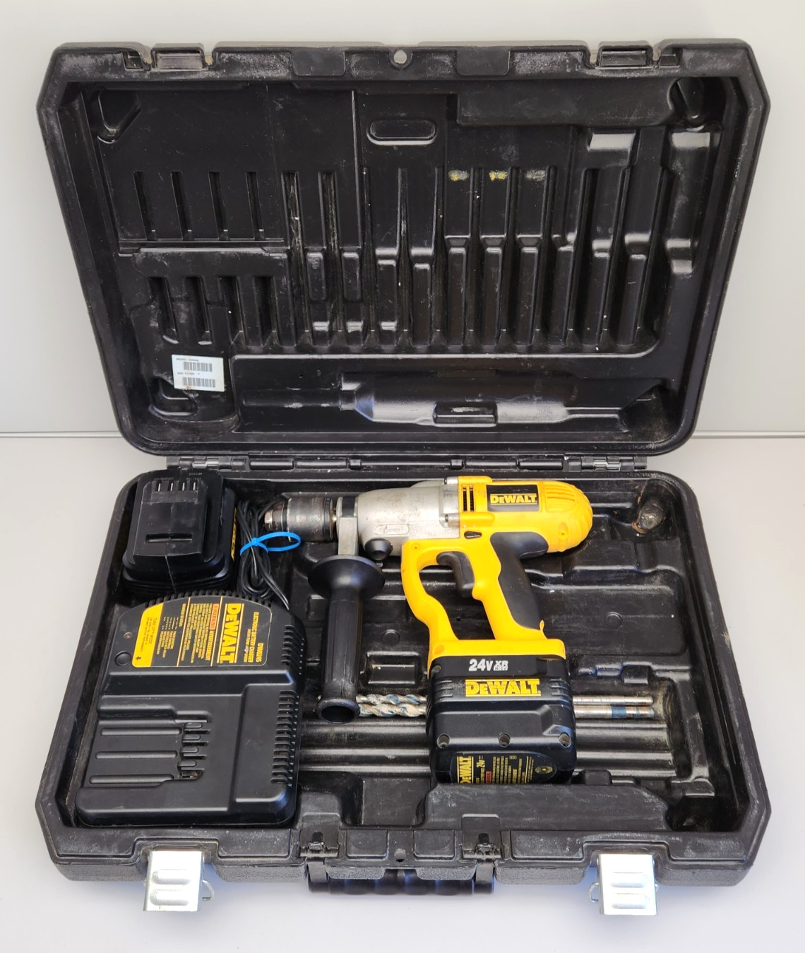 DEWALT DW006 1/2" Cordless Hammer Drill, 2x 24V XR NiCd Batteries, Charger, Case