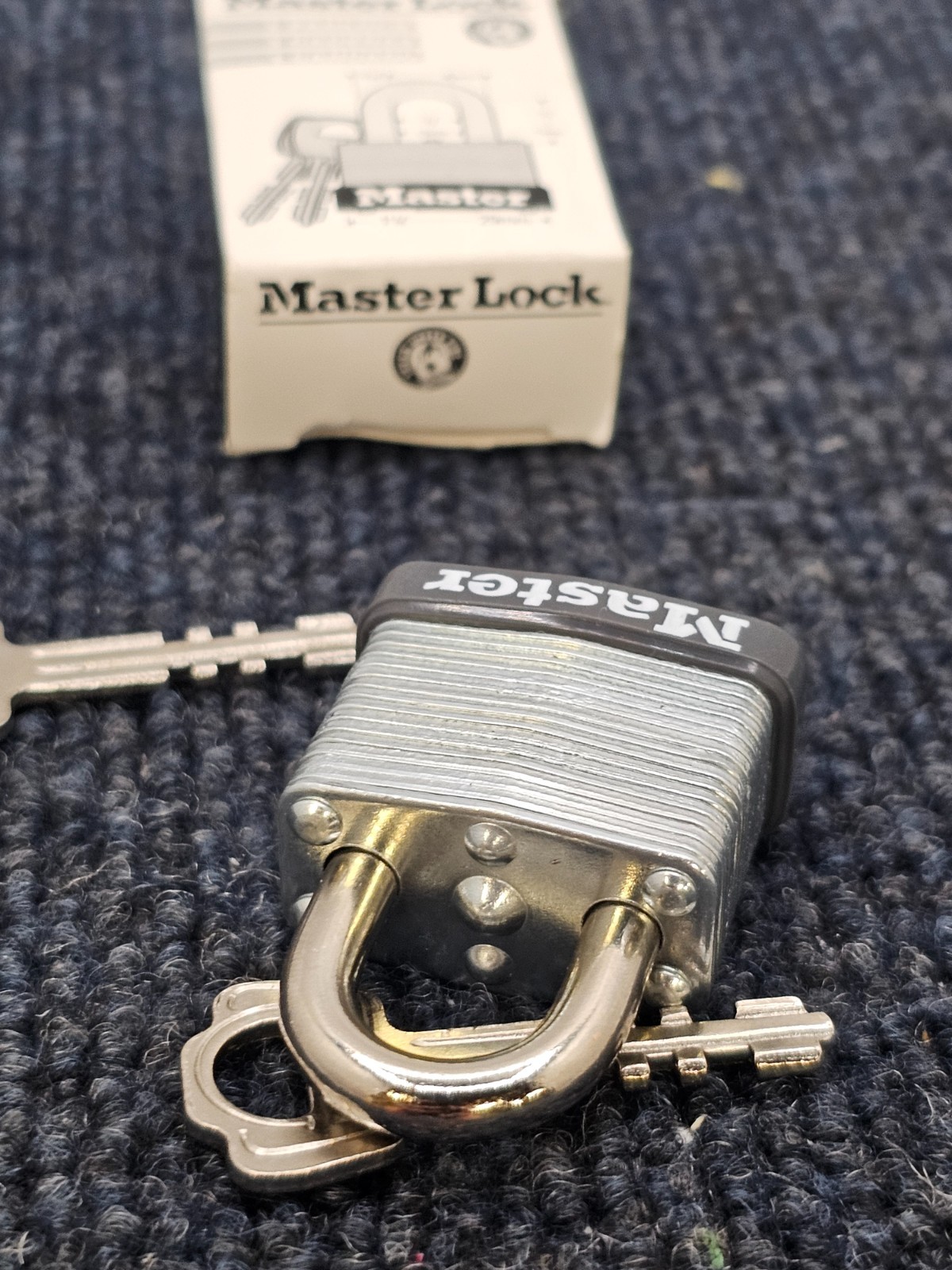 (QTY 4) Master Lock Padlock Rectangular Silver Steel 1-1/8"H W/ Keys