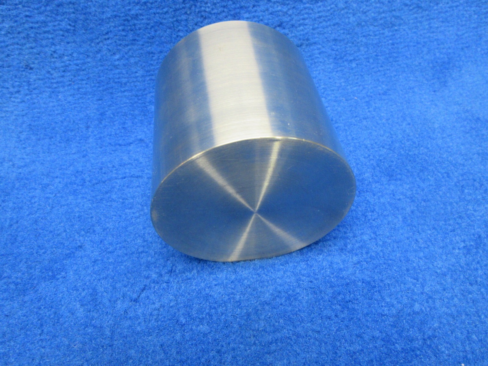Associated Design & Mfg stainless steel plunger press form compressor 20cm throw