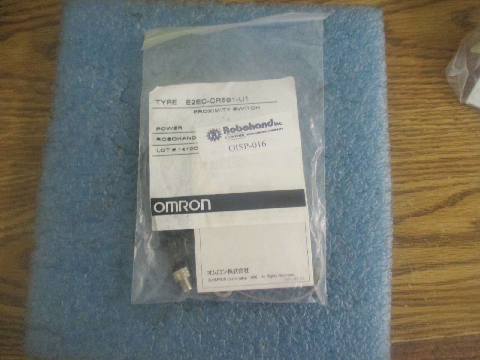 Omron: E2EC-CR5B1-U1 Proximity Switch. Robohand: OISP-016 S New Old Stock