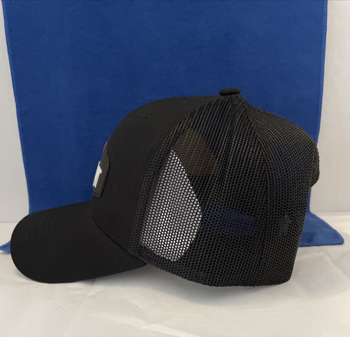 Pendleton Whiskey LET'ER BUCK Mesh Snapback Black Hat w/4" Metal Belt Buckle