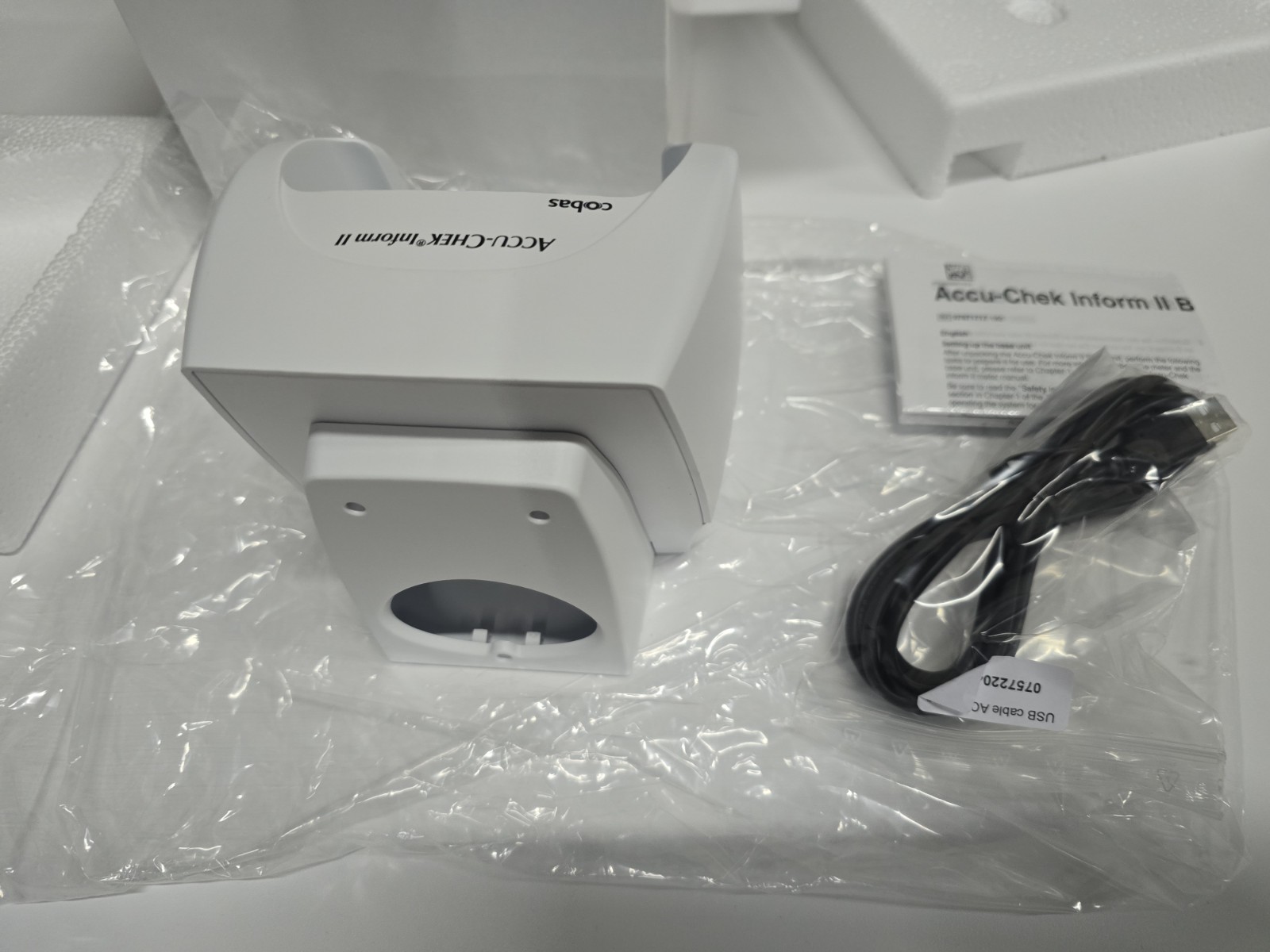 Accu-Chek Inform II Meter BASE Ref.07671717