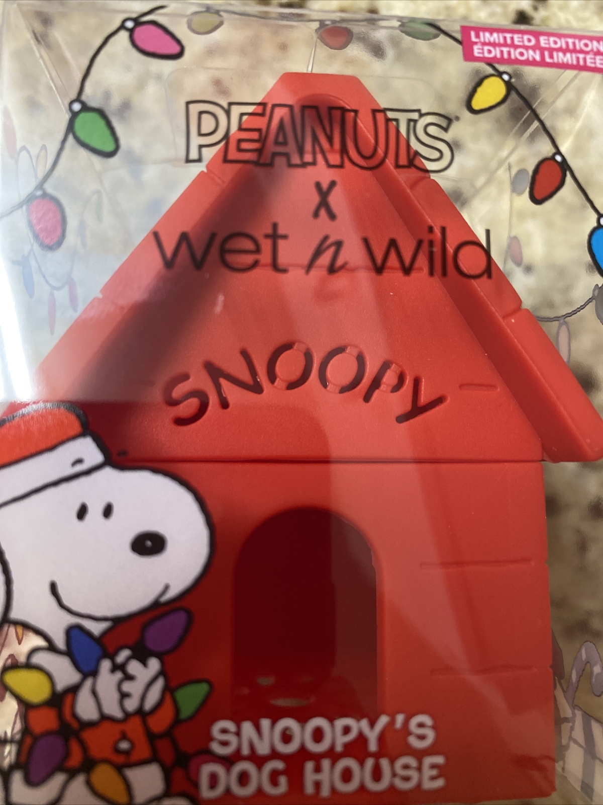 Peanuts x Wet n Wild Snoopy’s Dog House Makeup Sponge Case Limited Edition