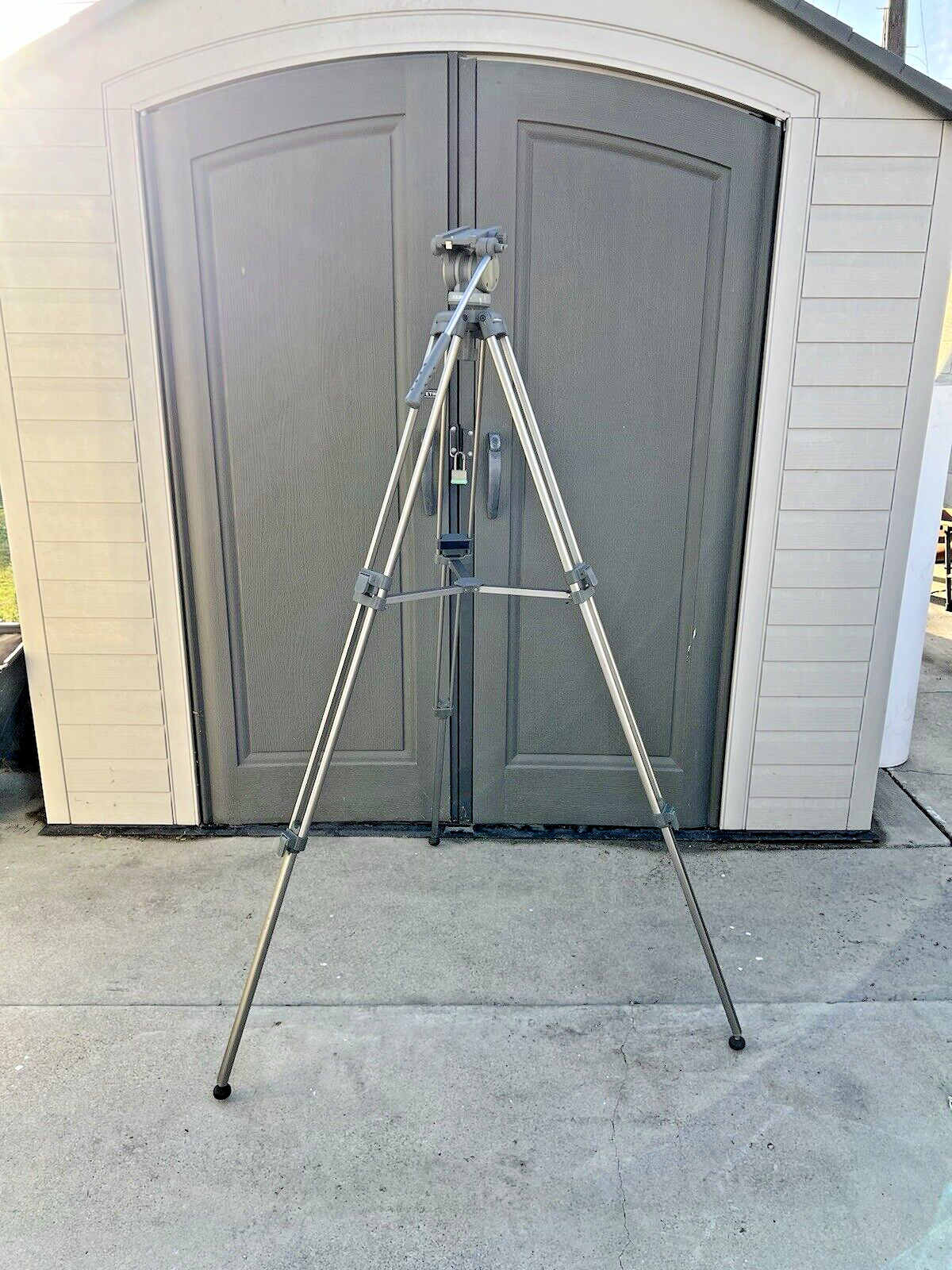Matthews Studio Equipment Video Stand Tripod Extendable M25