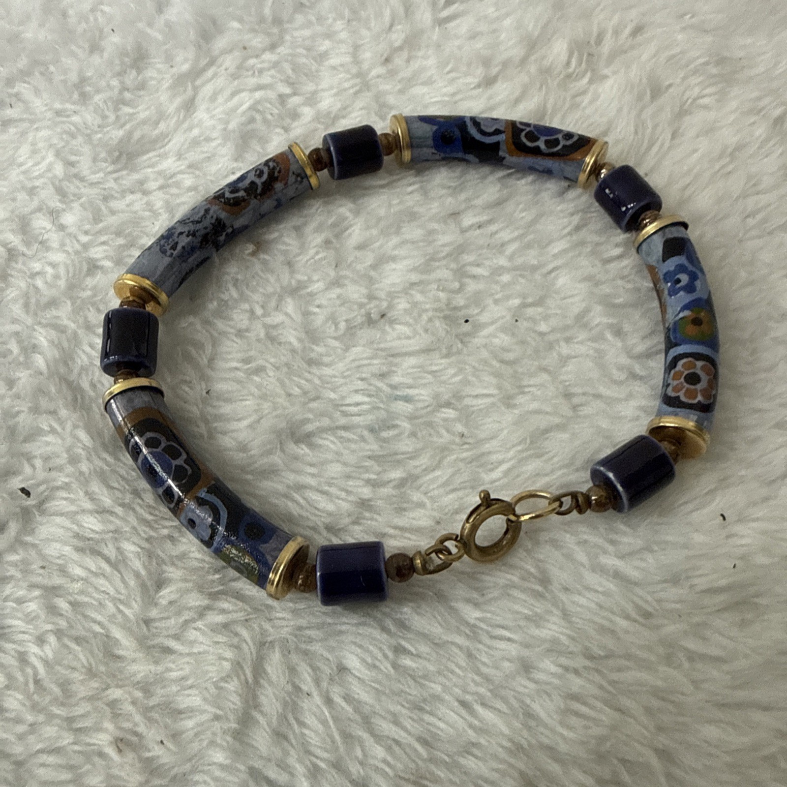 Vintage  Beaded Bracelet Blue 7.25”