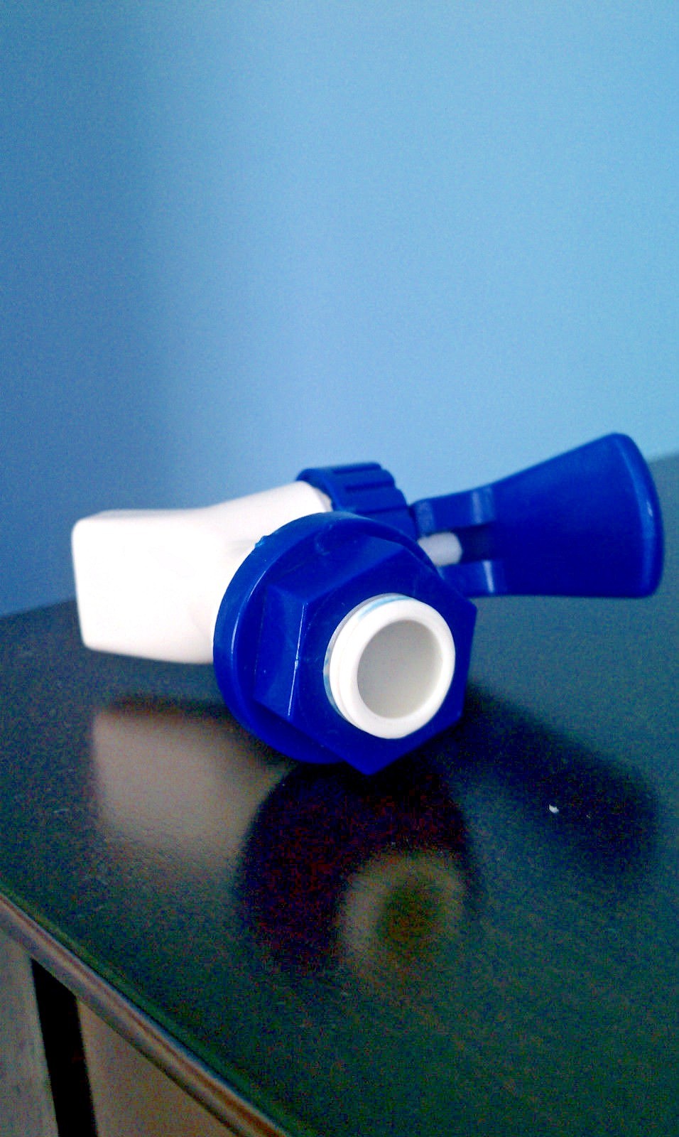 UNIVERSAL FAUCETS / VALVE