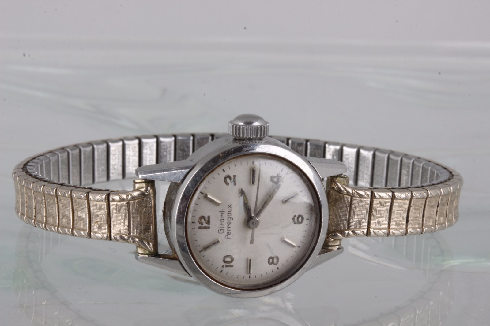 GIRARD PERREGAUX SWISS 80290452 WRIST WATCH 3905B