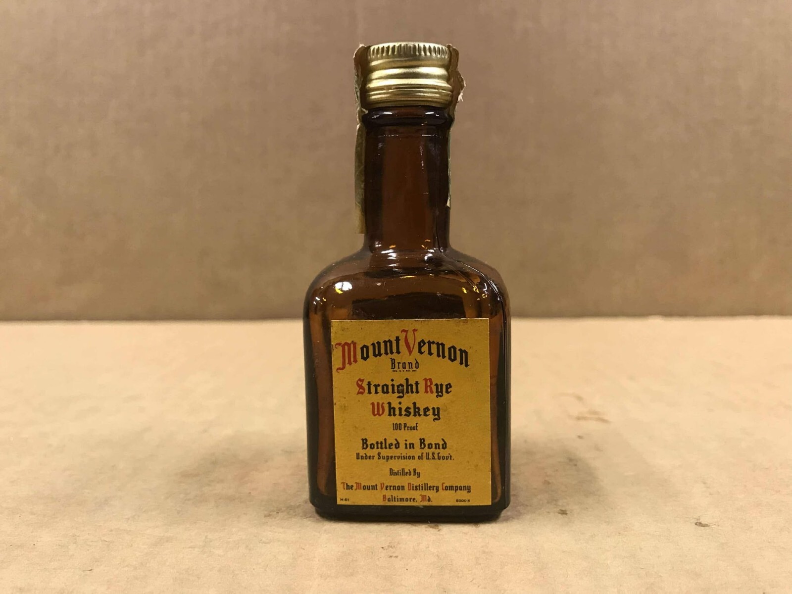 Vintage Mount Vernon Straight Rye Whiskey Empty Mini Bottle