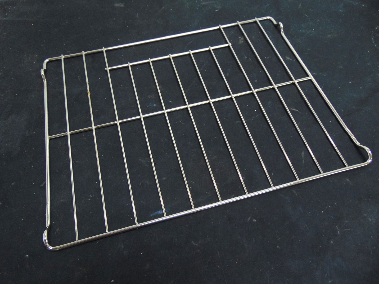 Frigidaire Wall Oven FCWD2727ASG Rack with Handle 139011900
