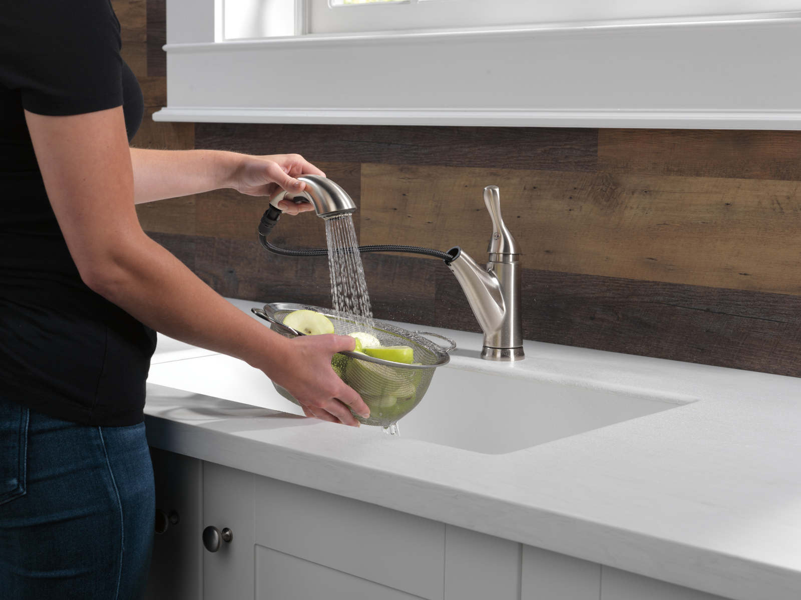 Delta Grant Pullout Kitchen Faucet Stainless-Certified Refurbished