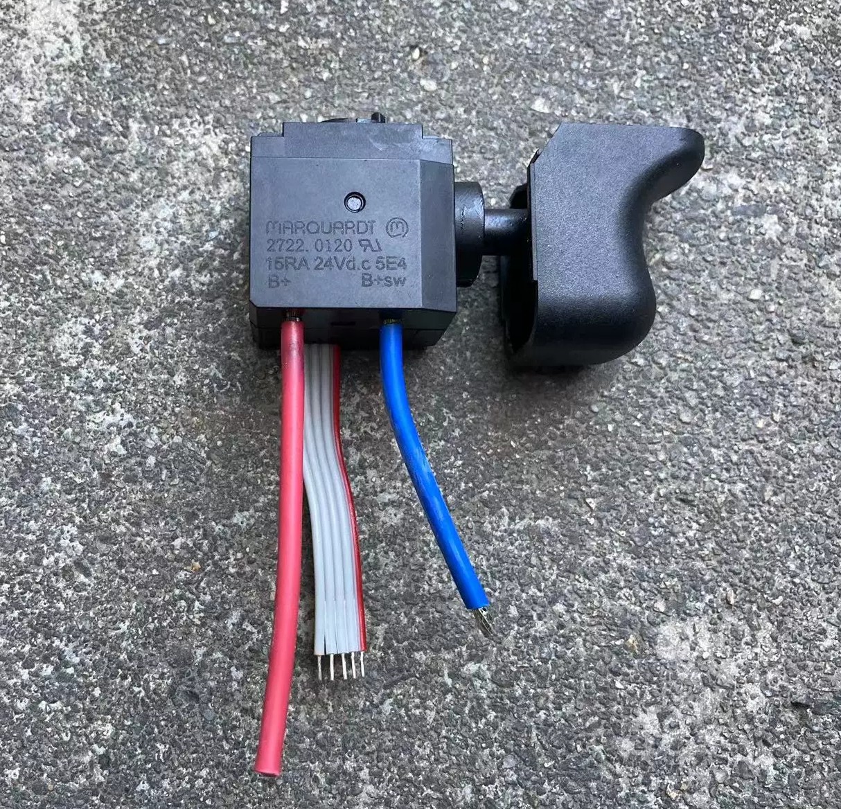 1PCS NEW FOR MARQUARDT 2722 0120 Switch Accessories