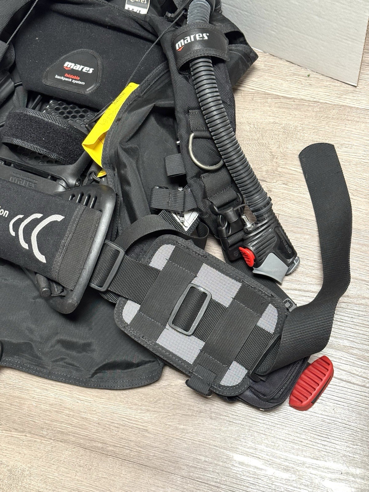 Mares Foldable Backpack System Diving Backpack Size M/L BC Scuba READ!