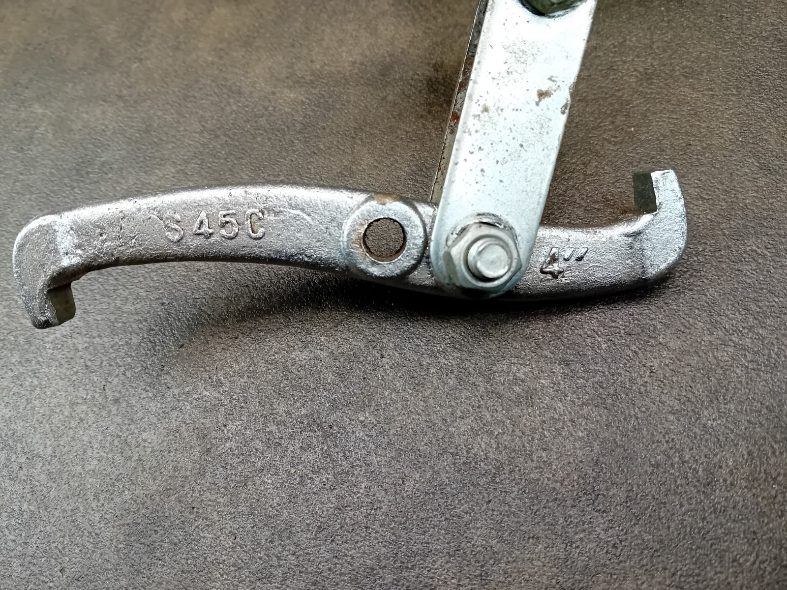 3 Bearing Pullers