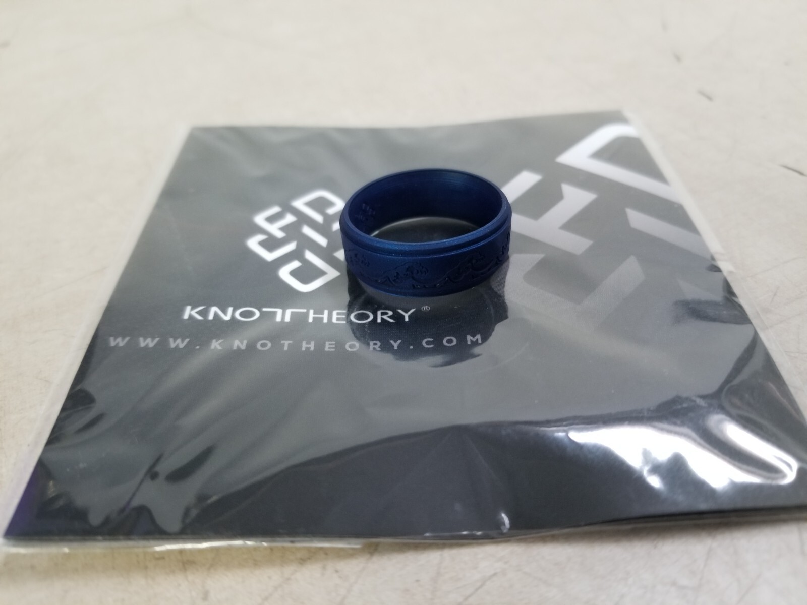 Knot Theory Engraved Silicone Ring - Engraved Waves Blue - Size 13