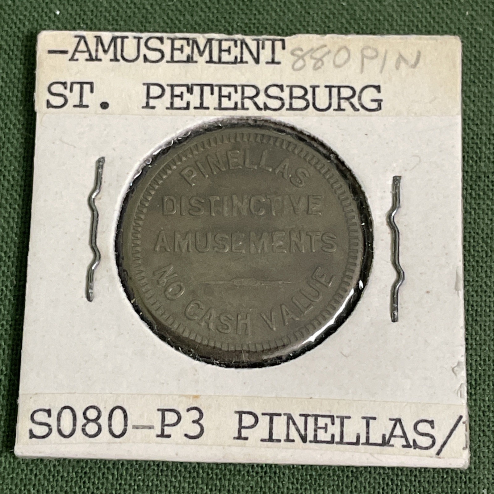 Obsolete Pinellas Distinctive Amusement Free Game Token St Petersburg 880-PIN
