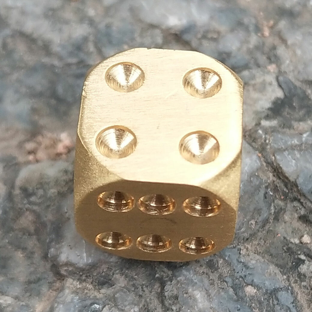 EDC Gear Creative Pure Solid Brass Dice KTV Entertainment Supplies Outdoor