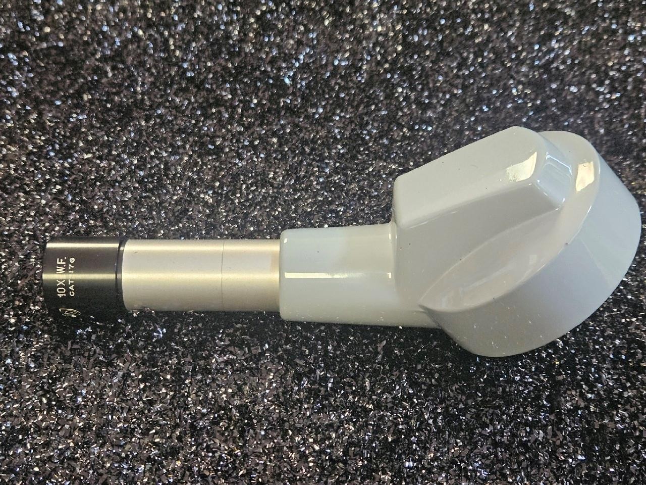 AO AMERICAN OPTICAL MICROSCOPE MONO BODY HEAD WITH 10X W.F. CAT 176 EYE PIECE