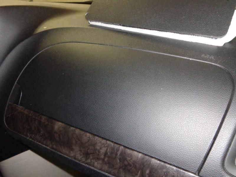 2011 CARAVAN Glove Box 921323