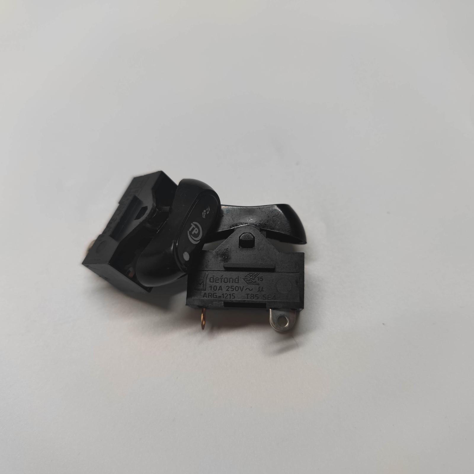 2pcs DEFOND ARG-1215 10A 250V 3pins 3positions Hair dryer switch