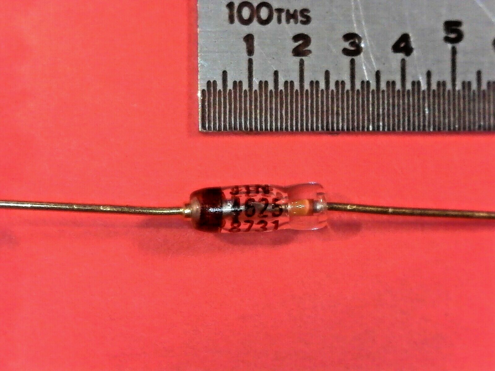 New Vintage Mil-Spec Motorola JAN 1N4625 5.1V 5% 250mW Zener Diode