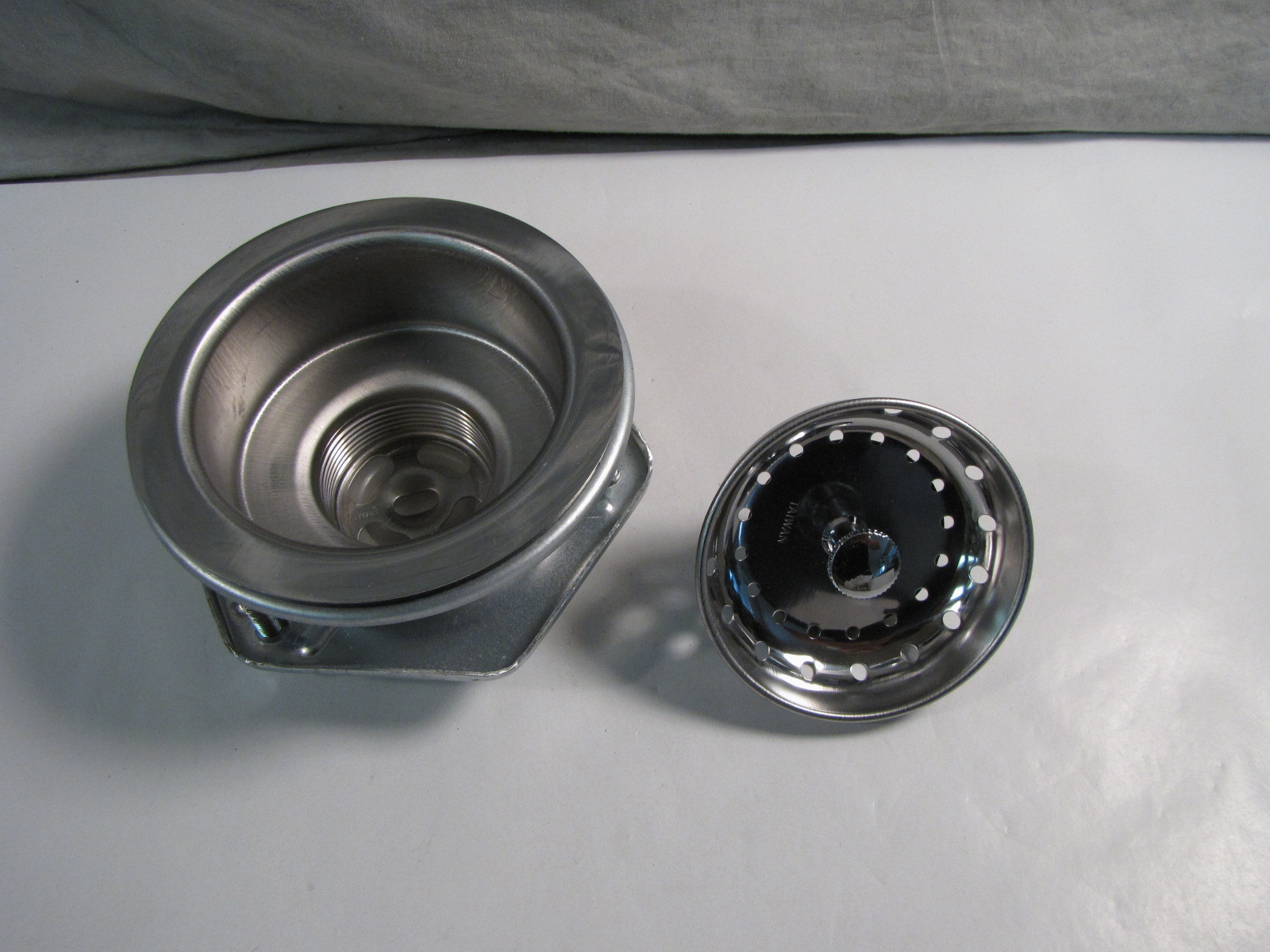 Olympia ACS-300200 Stainless Steel Easy Connect Basket Strainer for 3.5" Opening