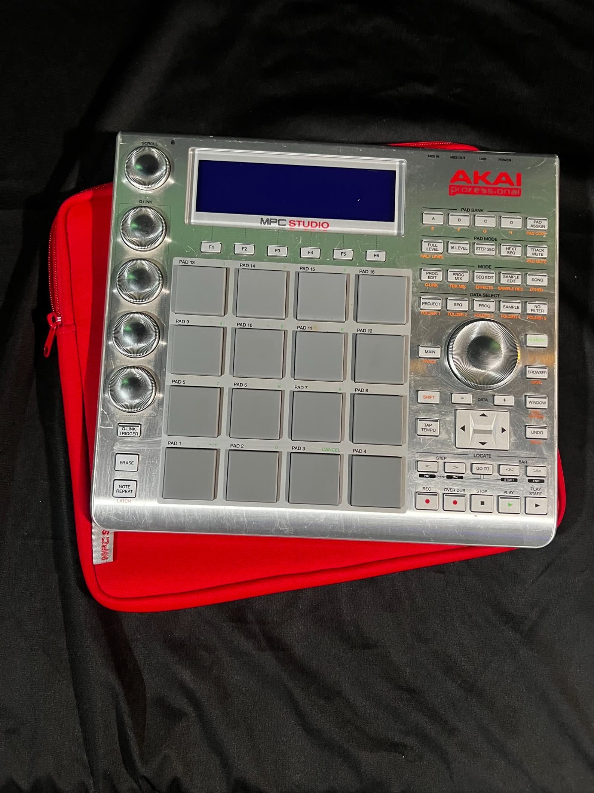 Akai MPC Studio Controller + Official Akai Sleeve