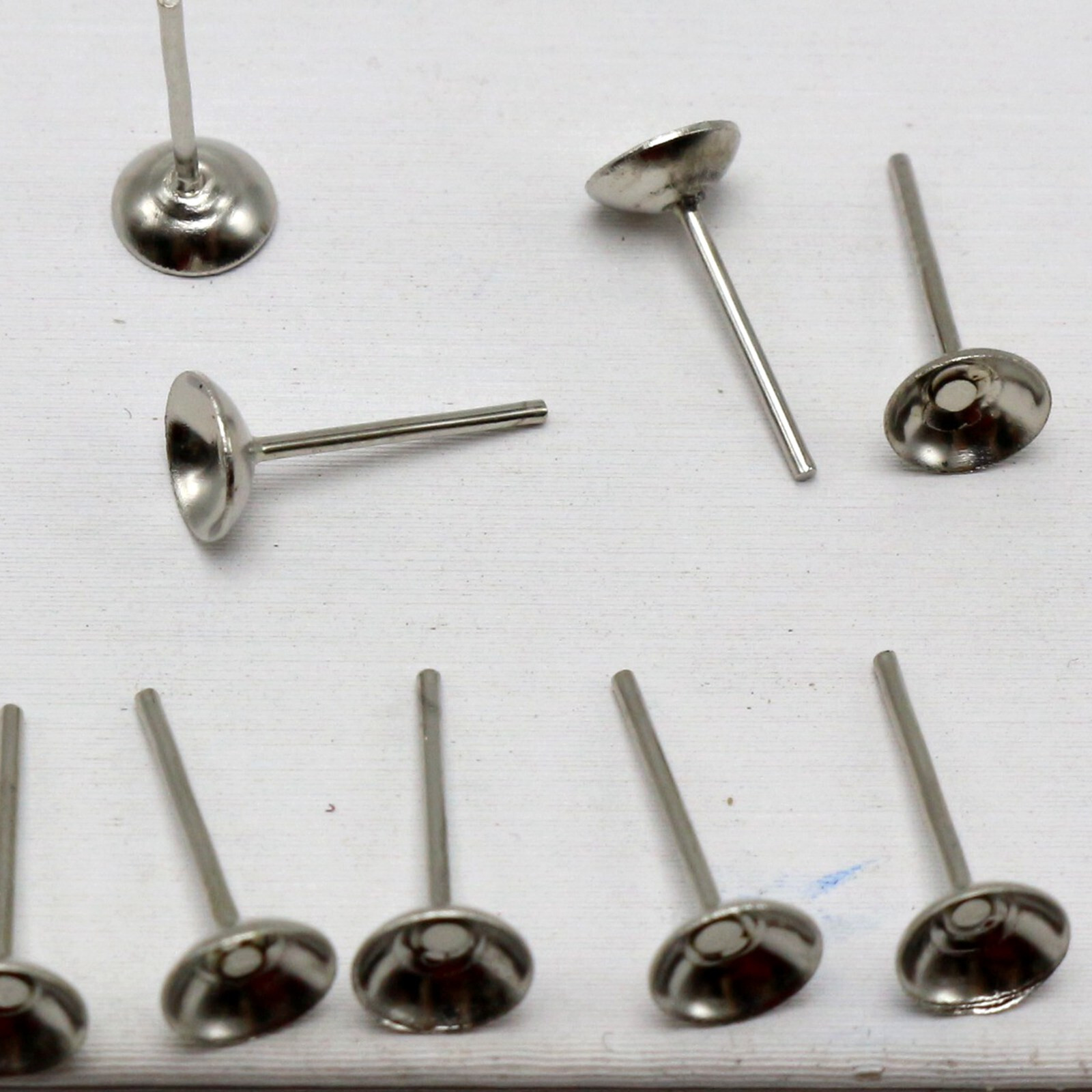 200 pcs Silver Blank Round Cup Peg 6mm Earring Stud Ear Post Pin with Stopper