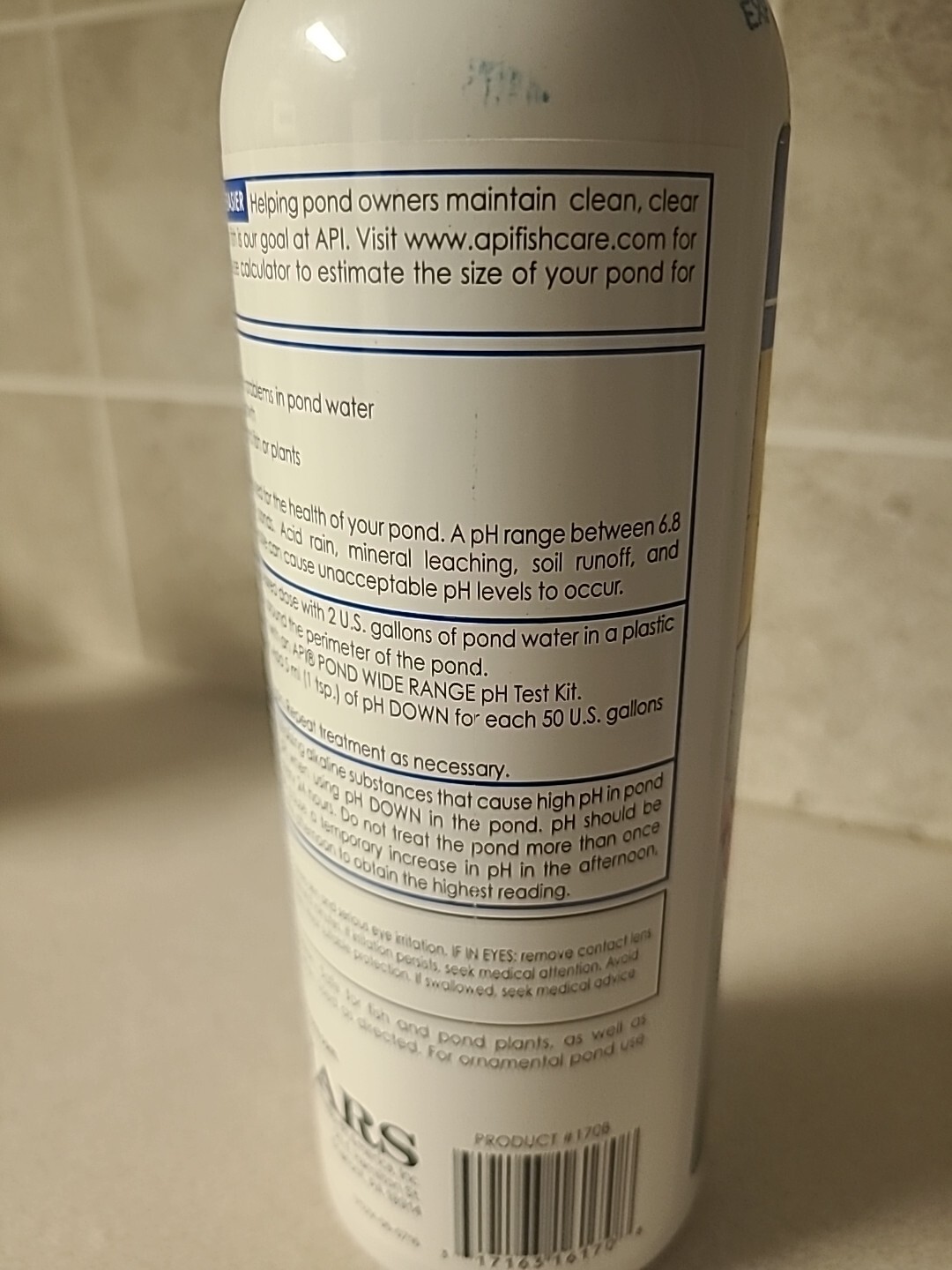 API POND pH DOWN Pond Water pH Reducing Solution 16-Ounce Bottle, White,