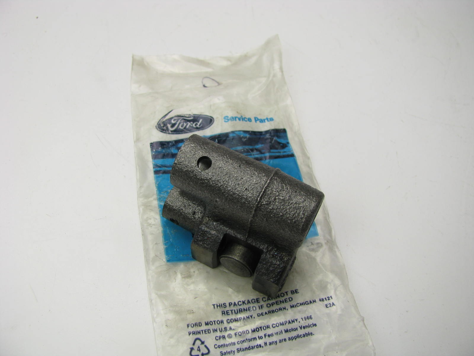 NEW - OEM Ford E8TZ-7411-C Transmissions 5th & Reverse Gate Toyo Kogyo TK5