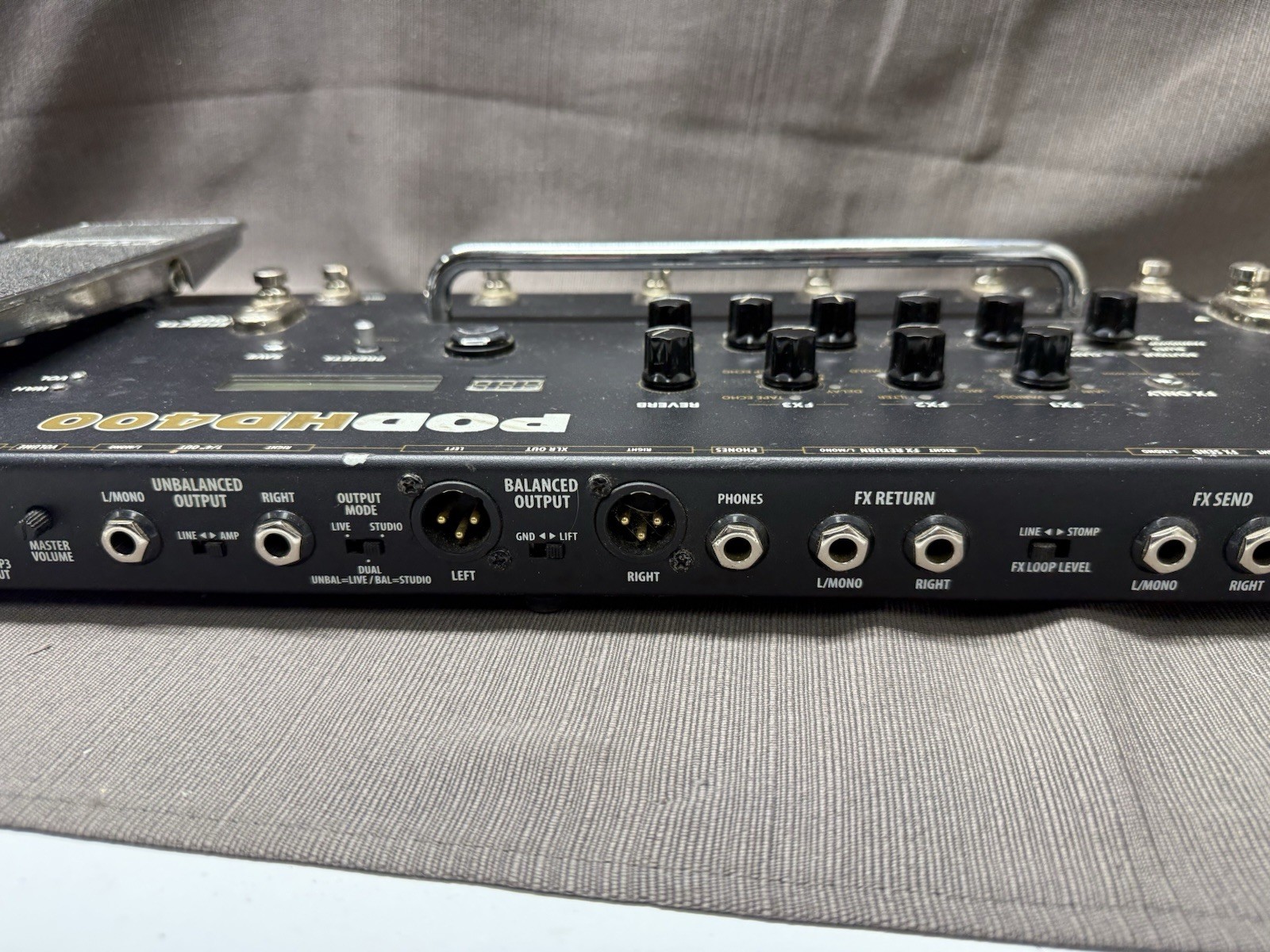 LINE6 POD HD400 Multi-Effects Processor (USED)