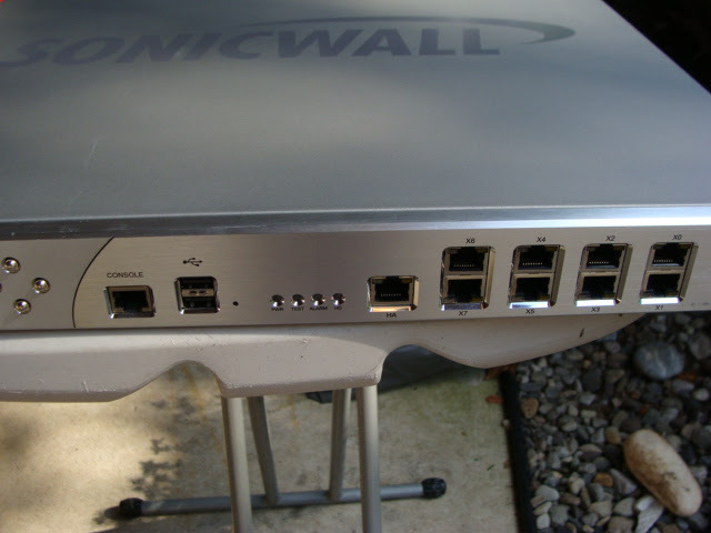 Sonicwall NSA E5500 Model 1RK12-050 C08058 Network Security Appliance