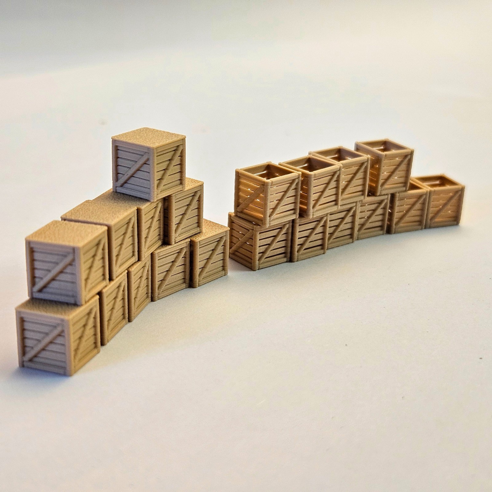 Miniature Freight Crates - Model Railway or other Diorama - H0 Scale (20pc Set)