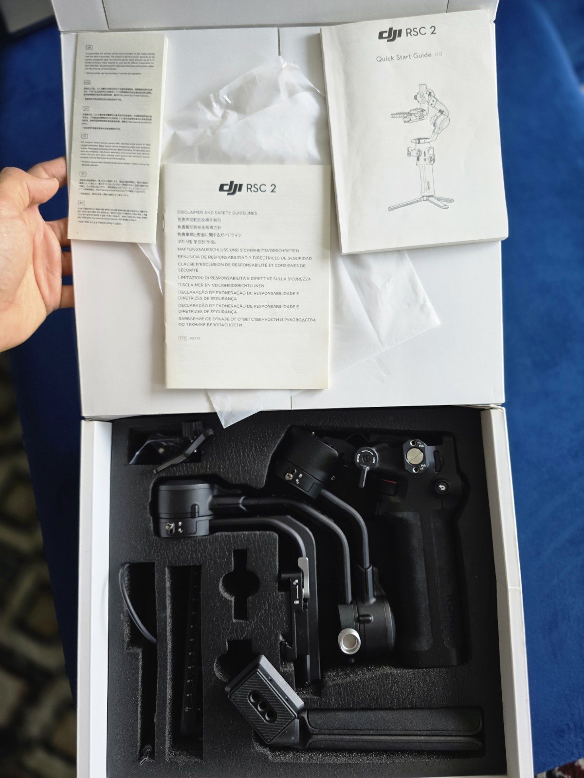 DJI RSC 2 - 3-Axis Gimbal Camera Stabilizer - Black