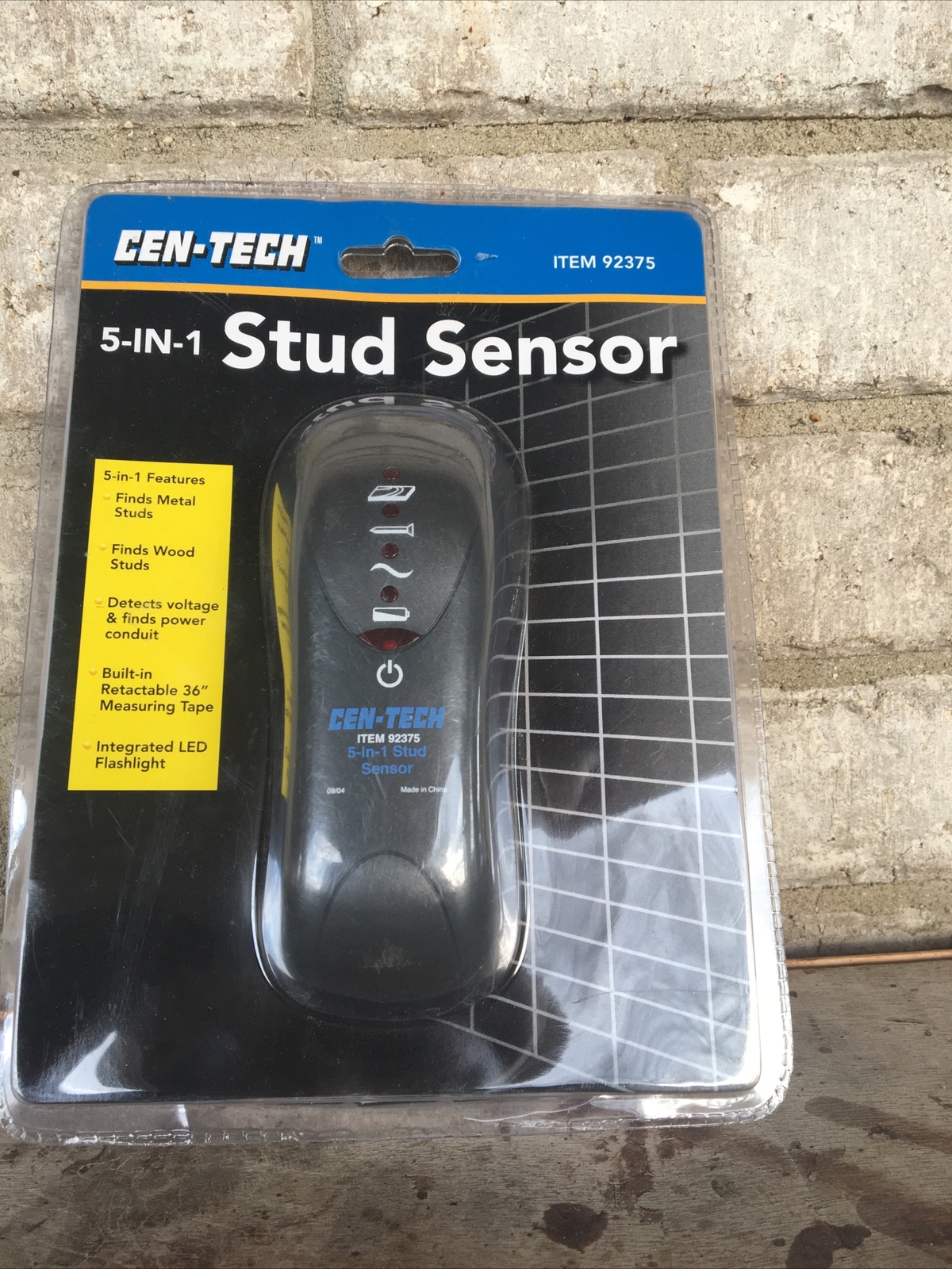 Cen-Tech 5 In 1 Stud Sensor With Led Light Measure. NEW