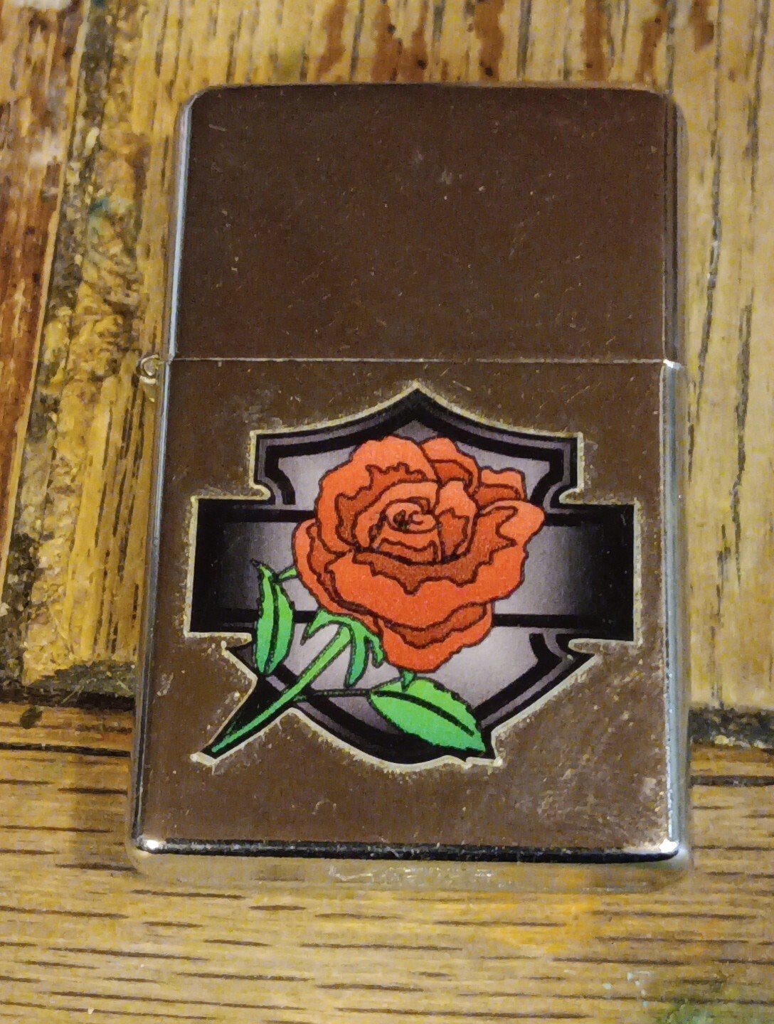 Victor Brand Red Rose Flip Top Lighter!