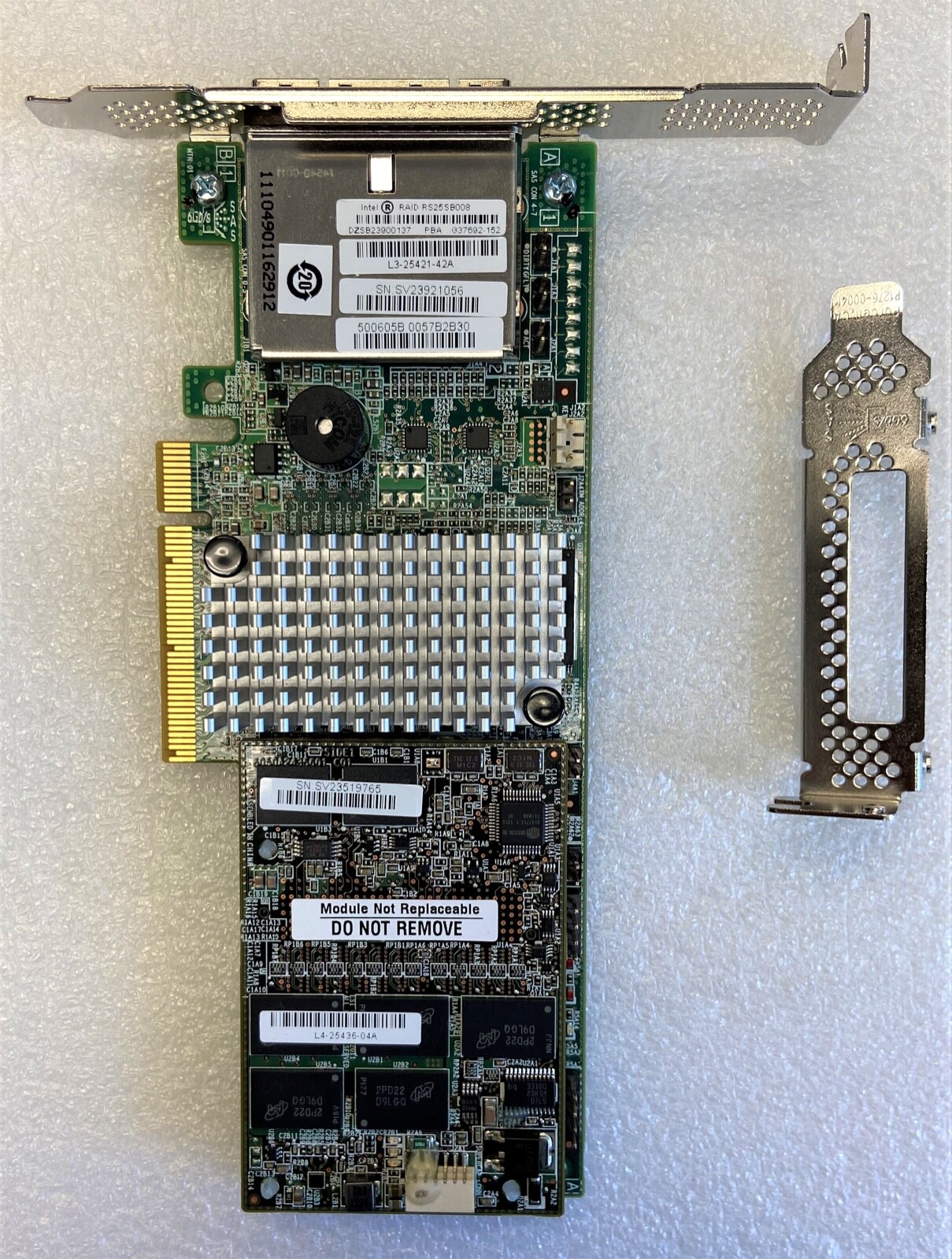 Intel RS25SB008 RAID Controller 6 Gb/s Low Profile MD2 Card NEW