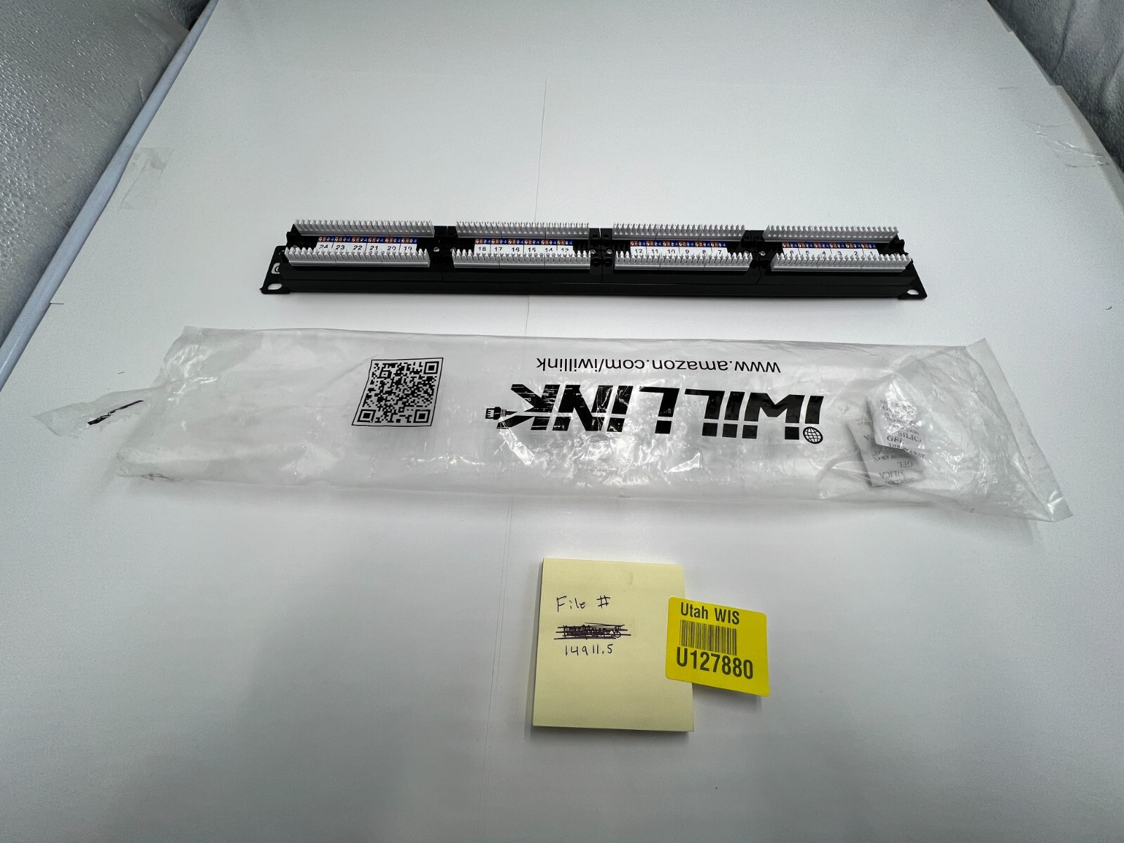 Iwillink Rackmount or Wall Mount Patch Panel Cat6 RJ45 Patch Panel Black