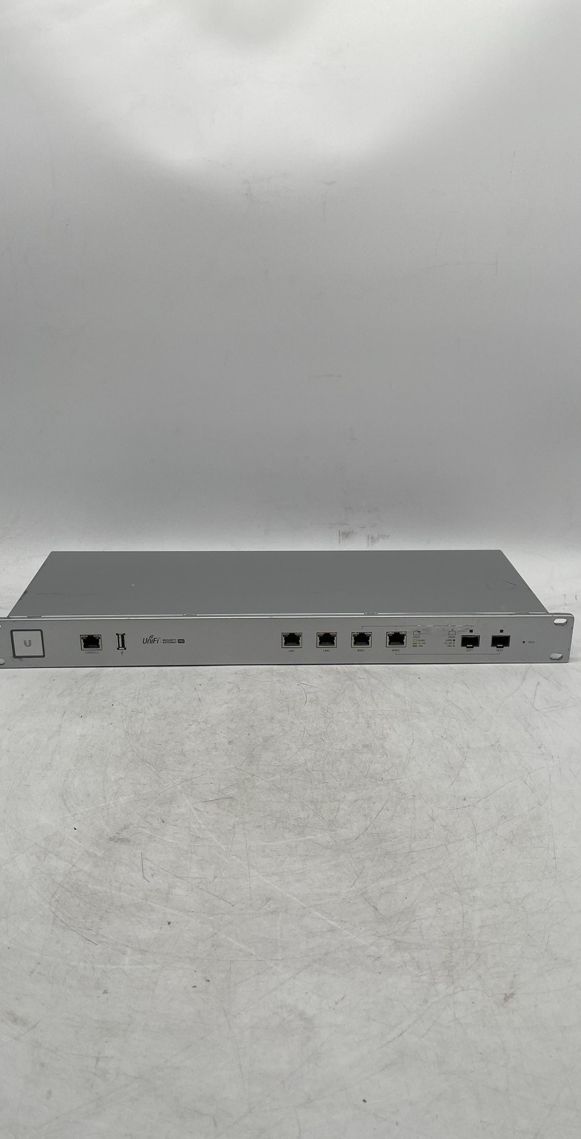 Ubiquiti UniFi USG-PRO-4 Security Gateway Router Rackmount SFP
