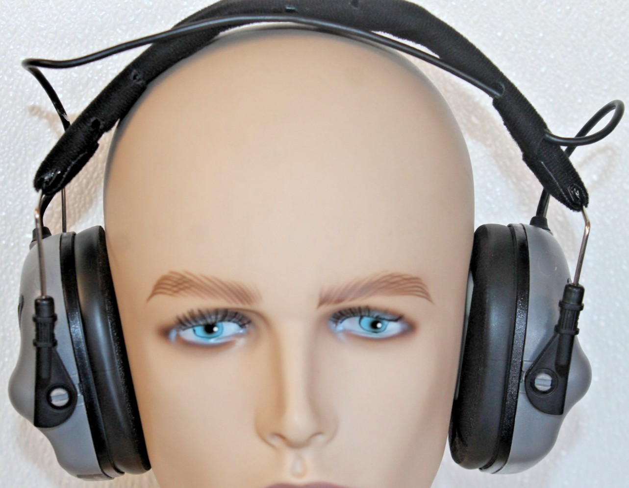 Earmor Electronic Ear Muffs w/ Gel Earpads & AUX Input