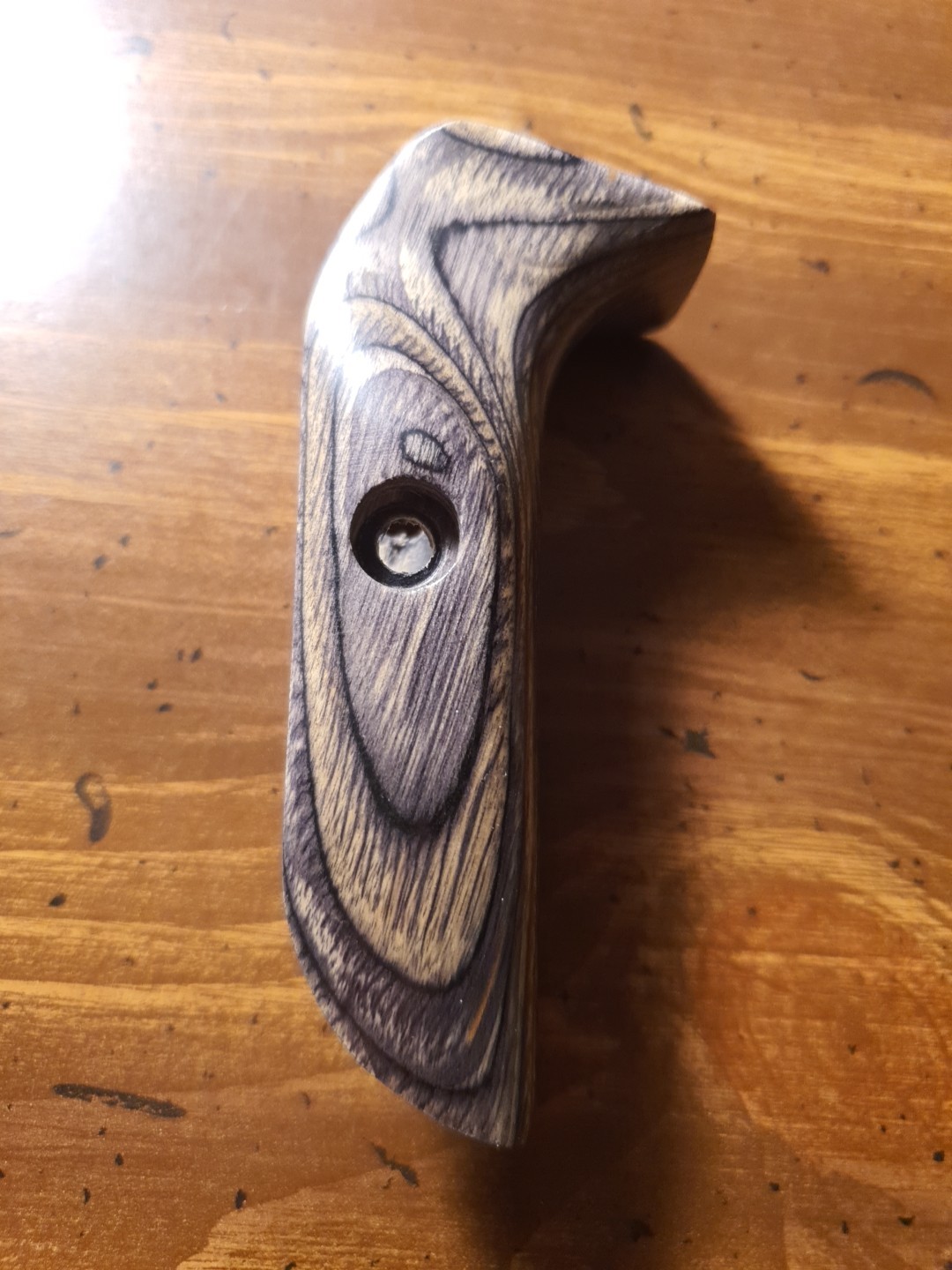 Hoyt Wooden Grip (Chip On Top)